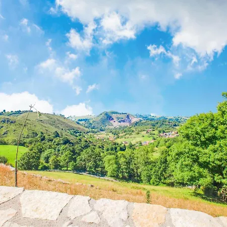 Rural In Parres Overlooking A Magnificent View Bodes